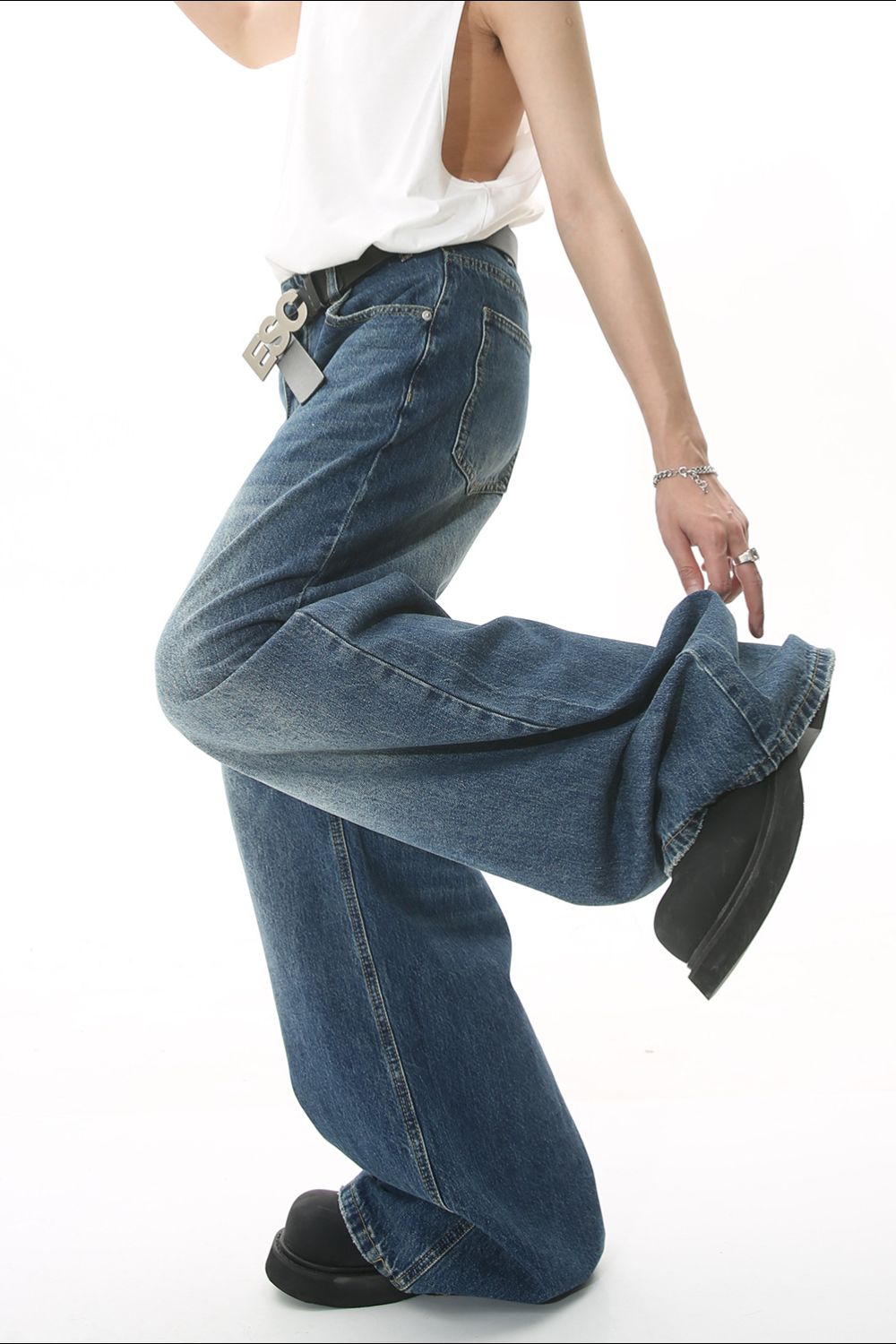 Wide Leg Jeans with Pockets 