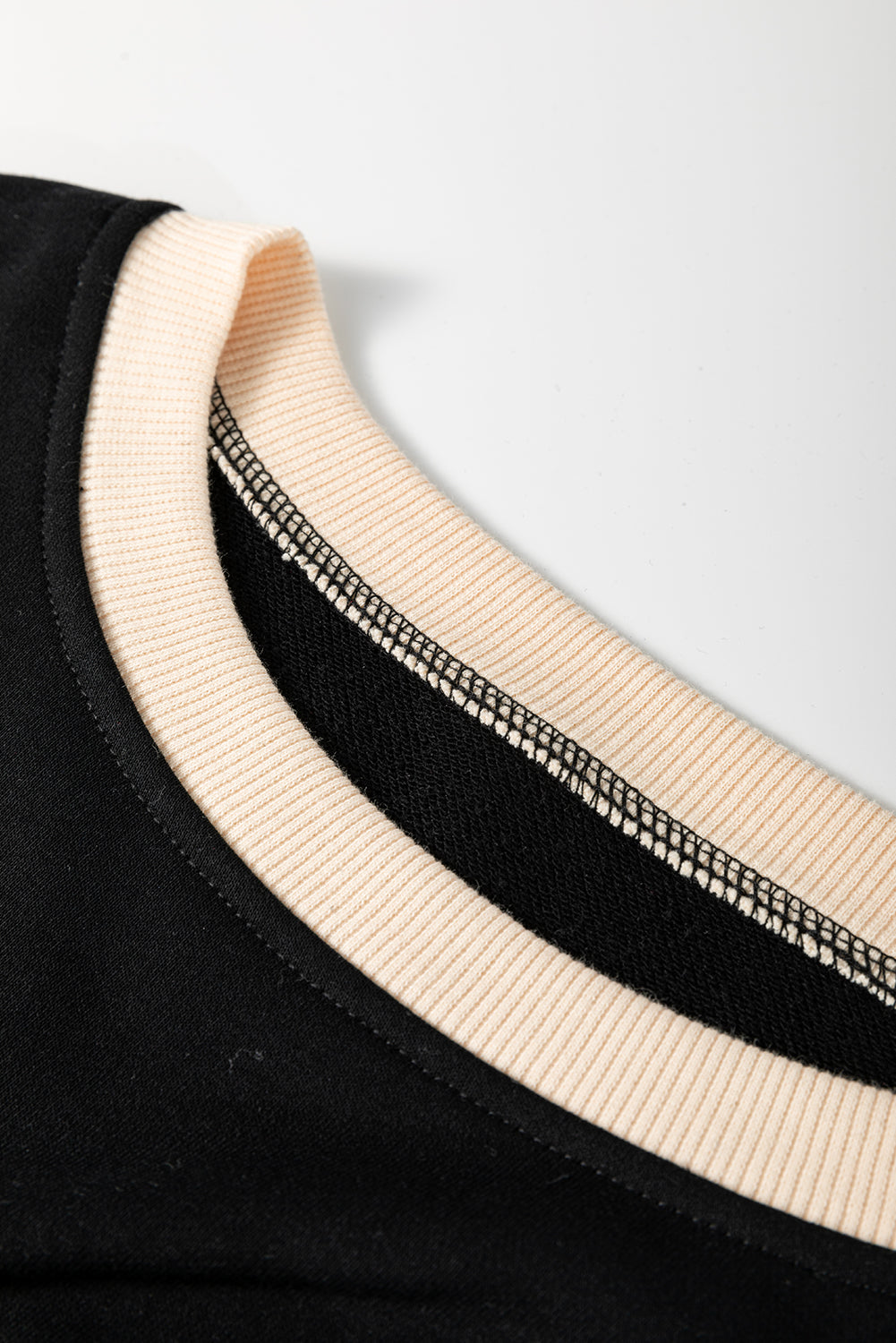 Evergreen Color Contrast Loose Pullover and Lace-up Waist Skort Set Two Piece Sets/Two Piece Dresses