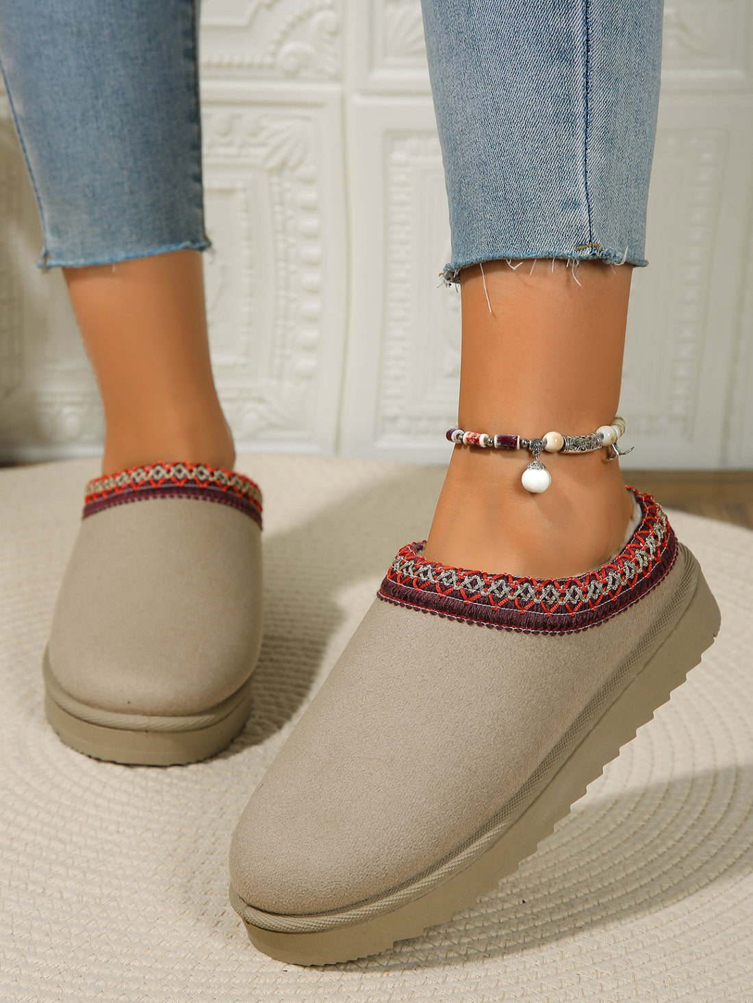 Round Toe Platform Slippers 
