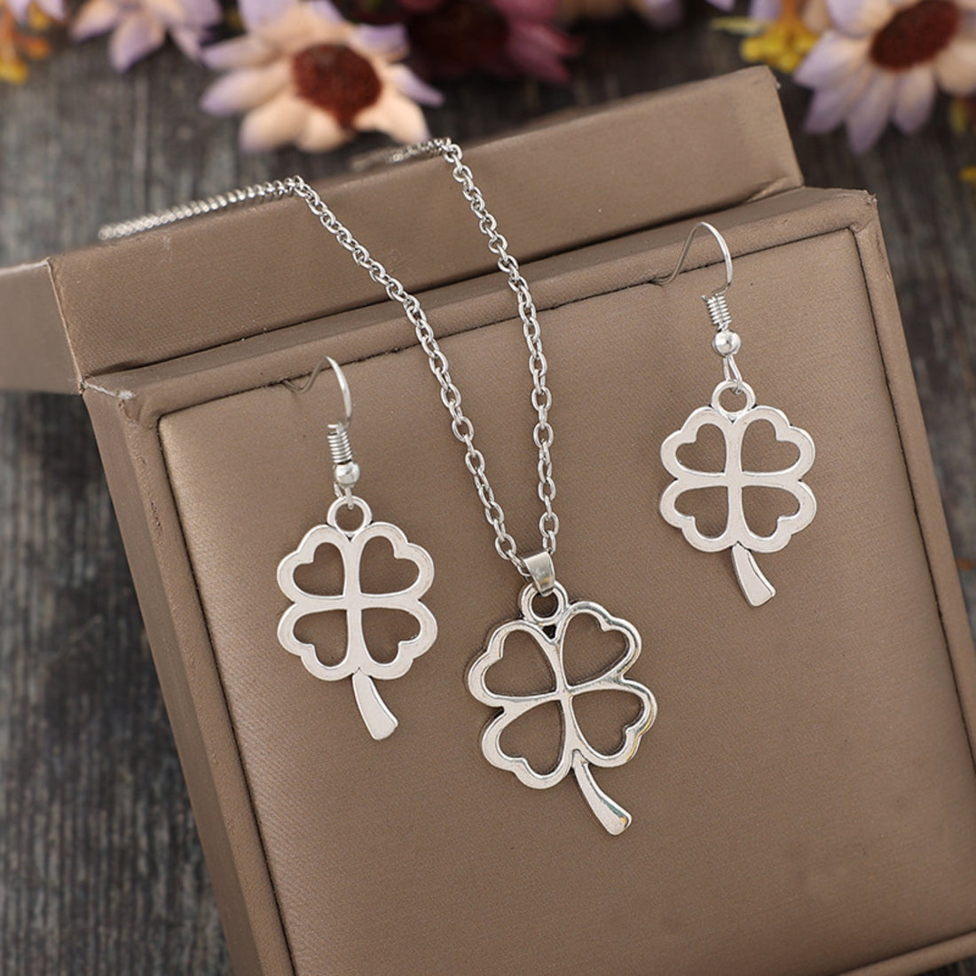 Lucky Clover Alloy Earrings and Necklace Jewelry Set 