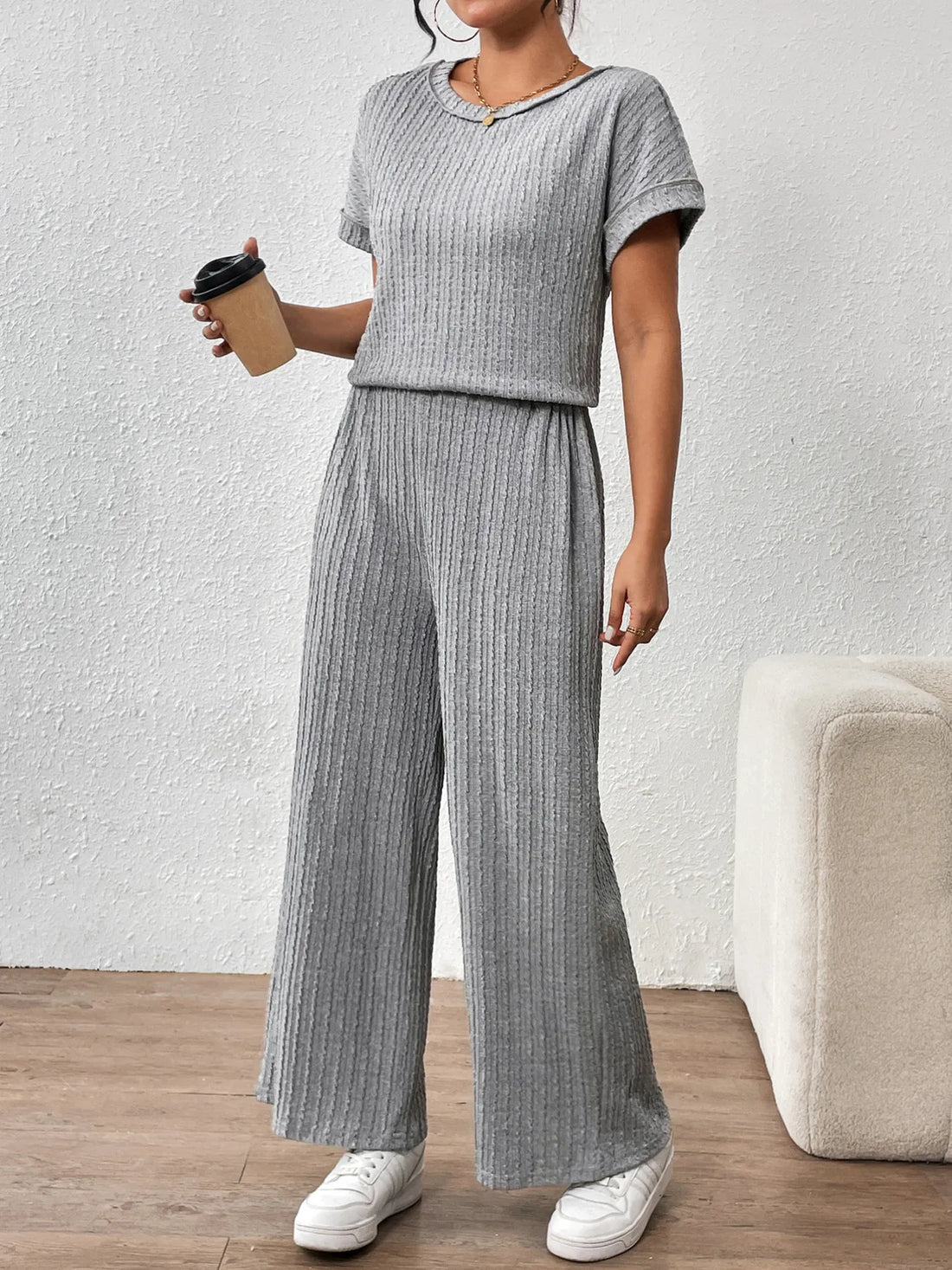 Round Neck Short Sleeve Top and Pants Set Two Piece Dresses