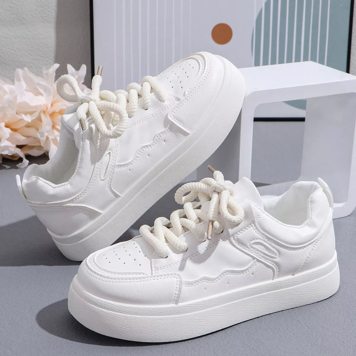 Round Toe Platform Sneakers 