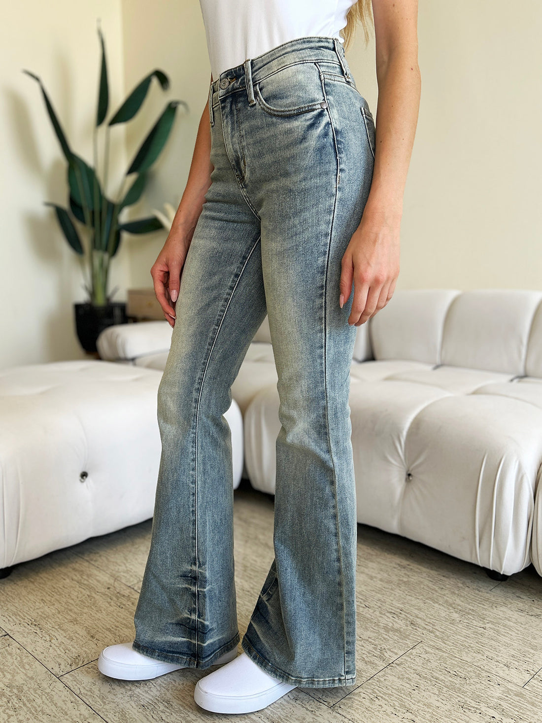 Judy Blue Full Size Mid Rise Flare Jeans 