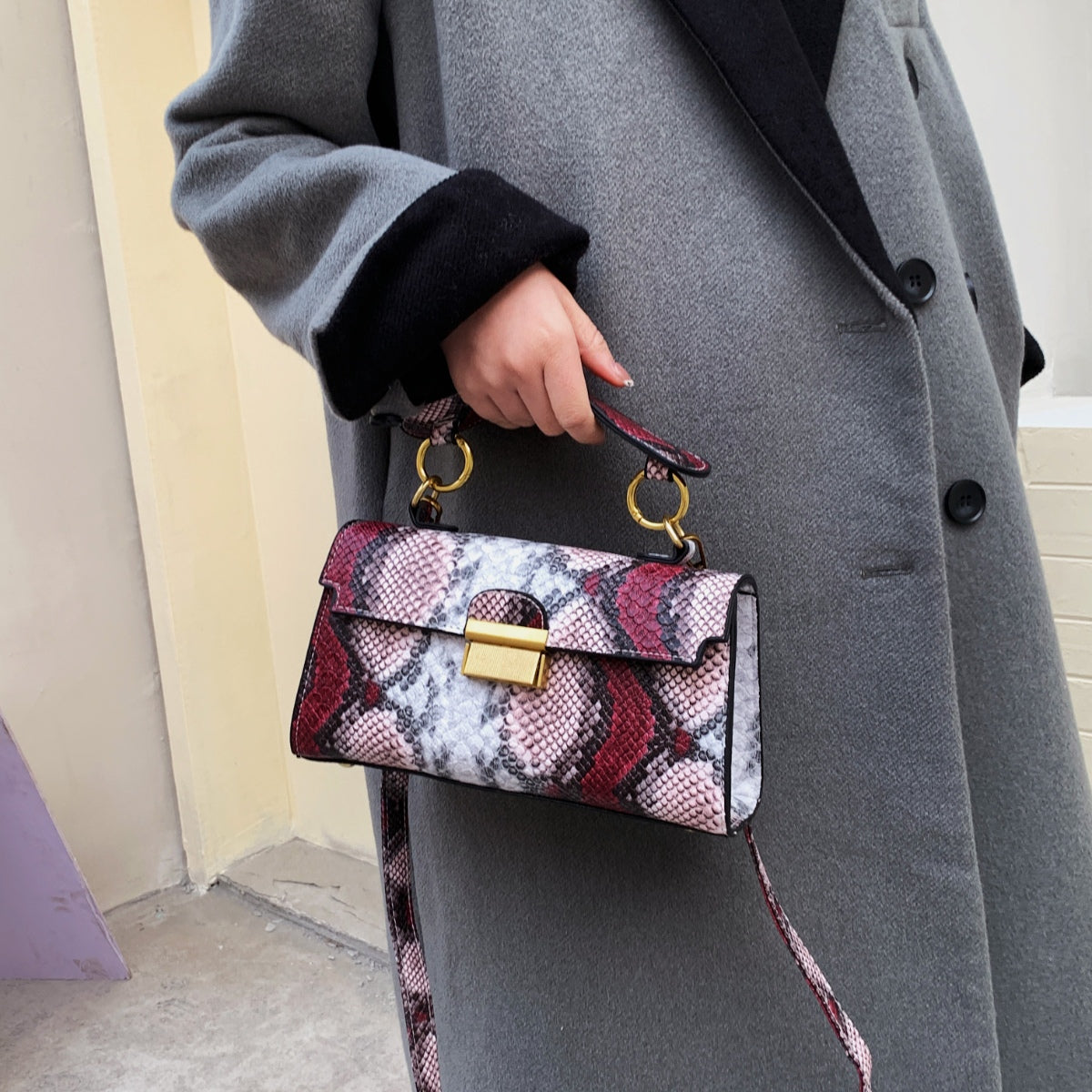 PU Leather Snakeskin Print Crossbody Bag 