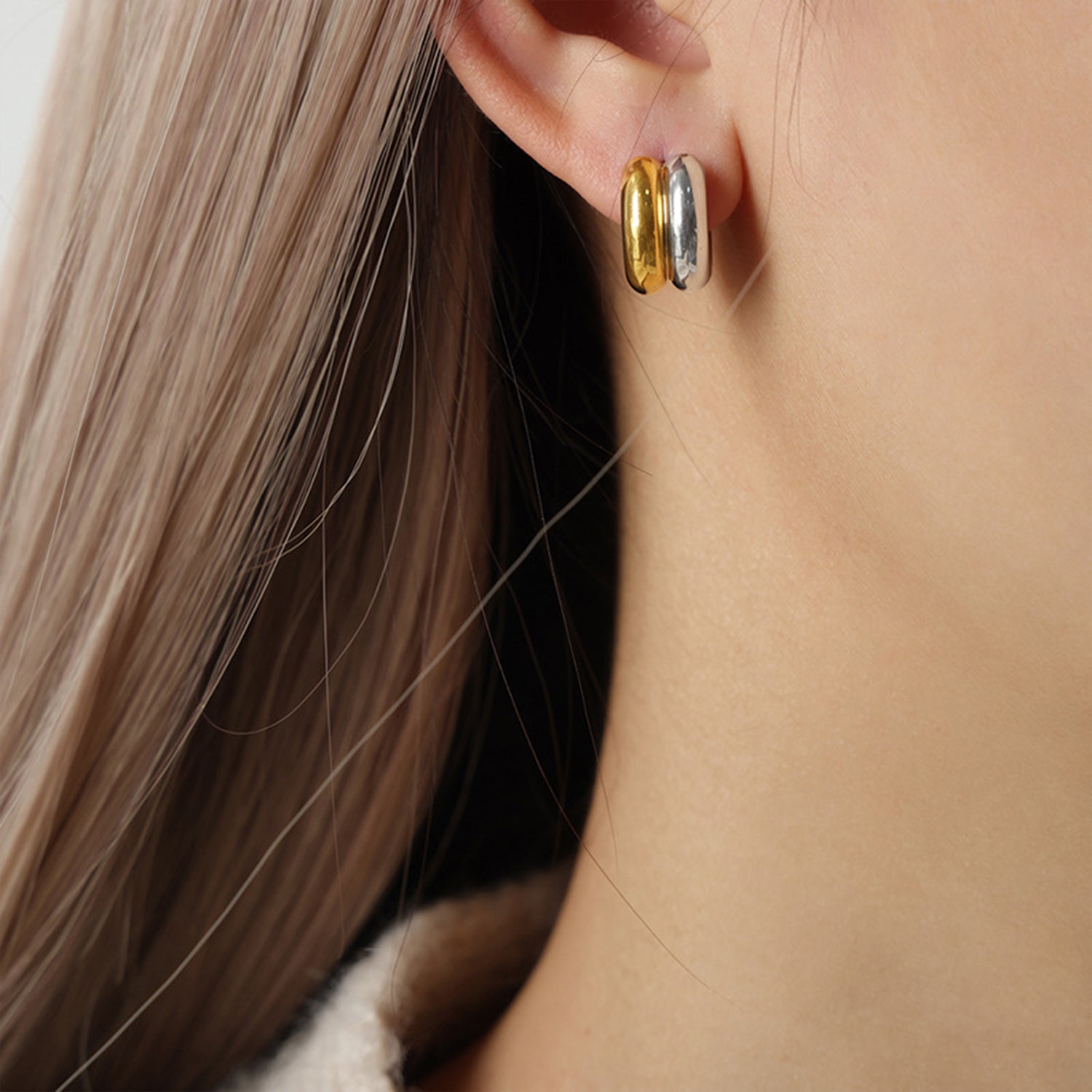 18K Gold-Plated C-Hoop Earrings 