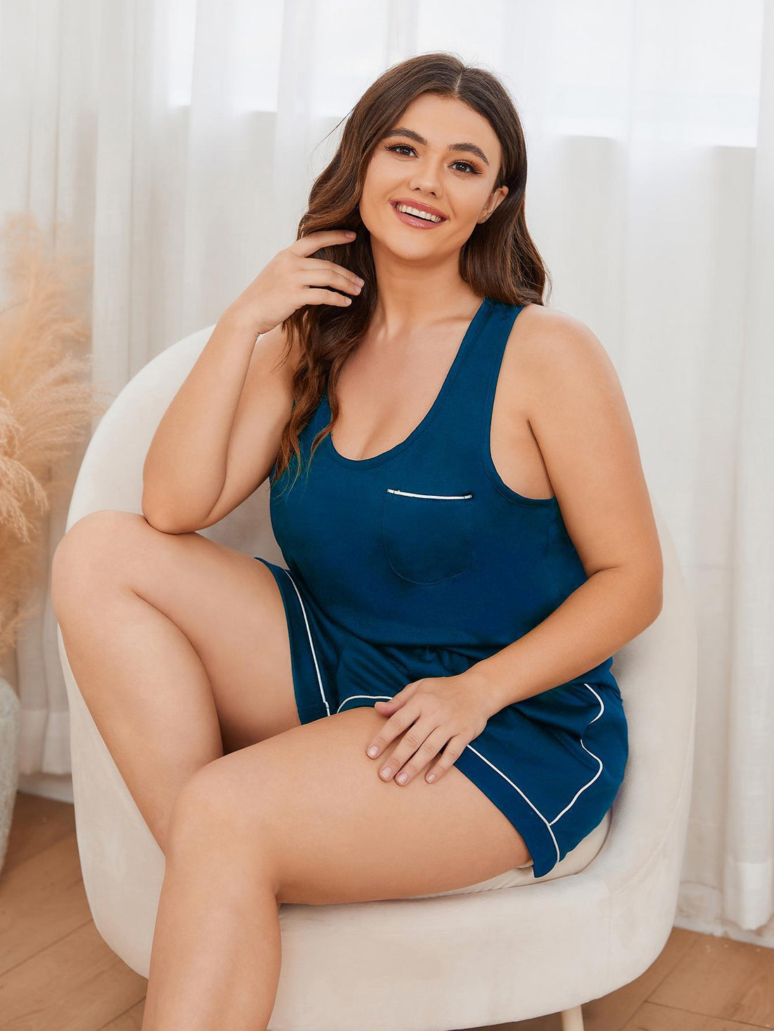 Plus Size Contrast Piping Racerback Tank and Shorts Lounge Set Lingerie & Nightwear