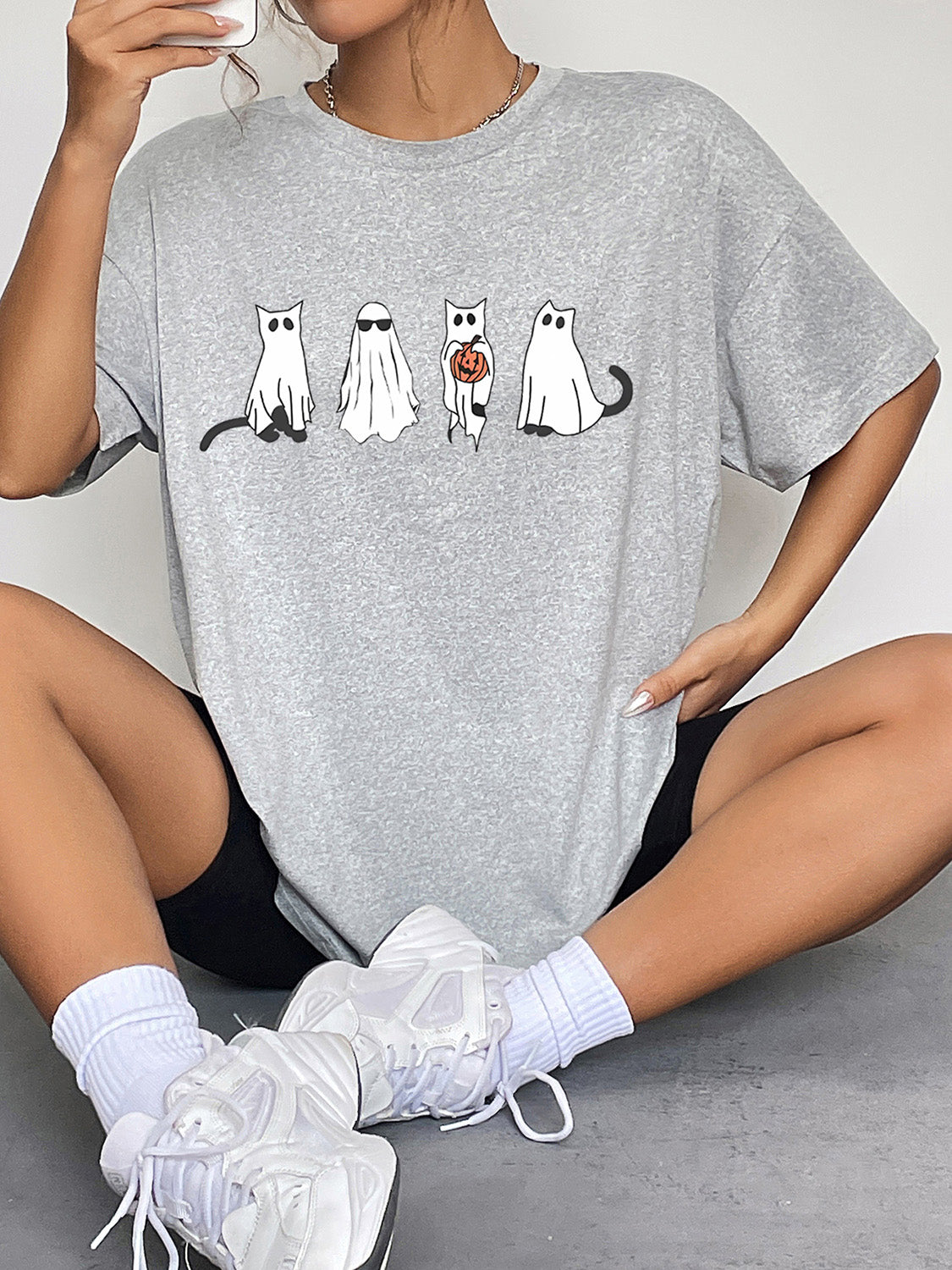 Round Neck Short Sleeve Ghost Graphic T-Shirt 