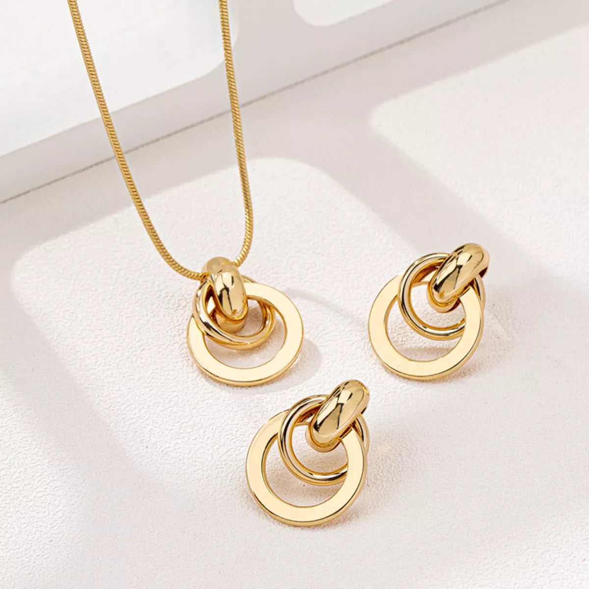18K Gold-Plated Earrings and Pendant Necklace Jewelry Set 