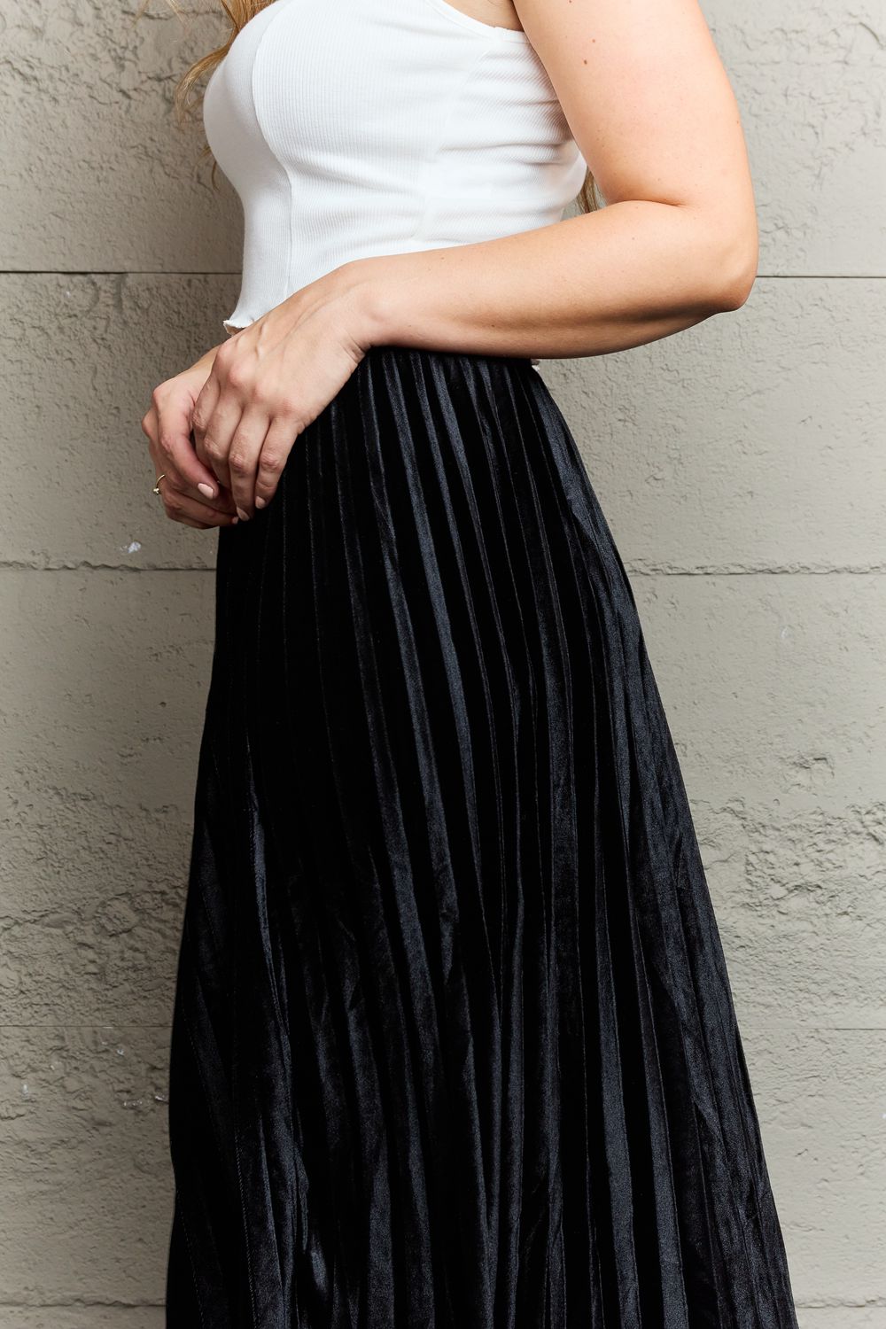 Ninexis Accordion Pleated Flowy Midi Skirt 