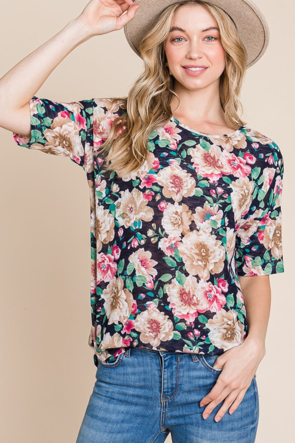 BOMBOM Floral Round Neck T-Shirt 