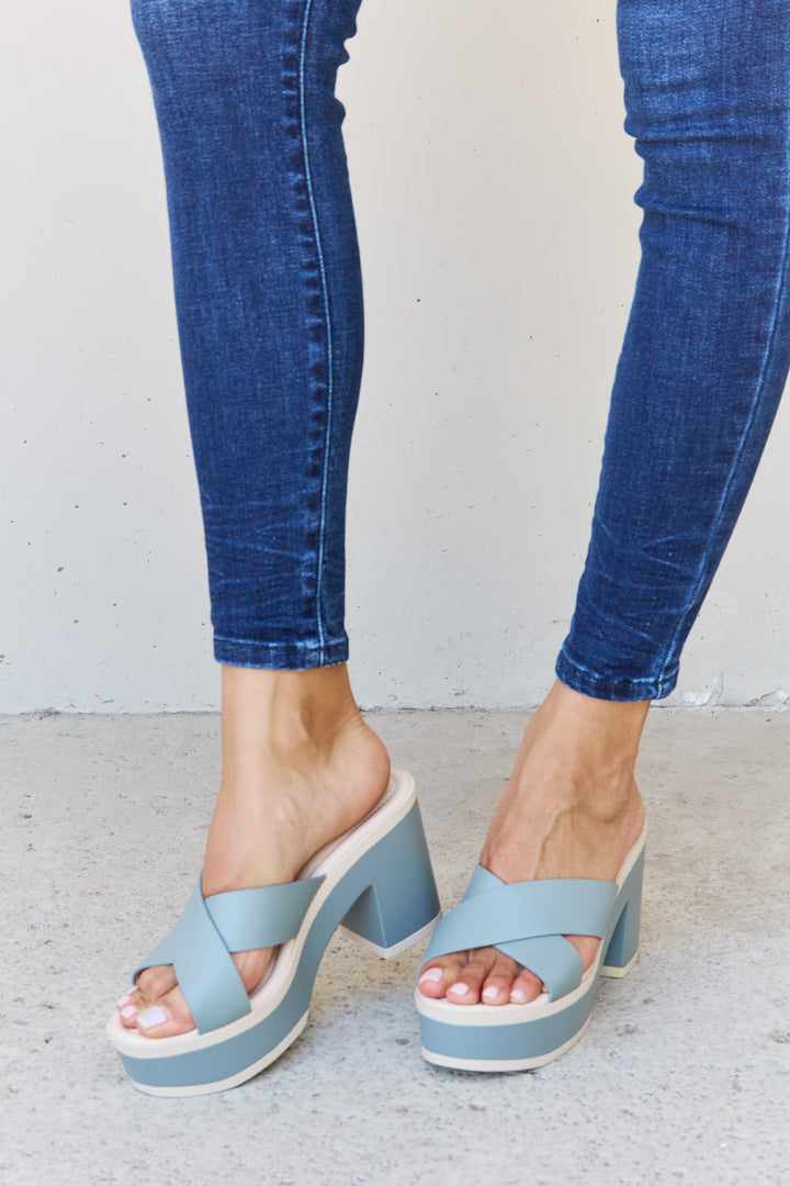 Weeboo Cherish The Moments Contrast Platform Sandals in Misty Blue 