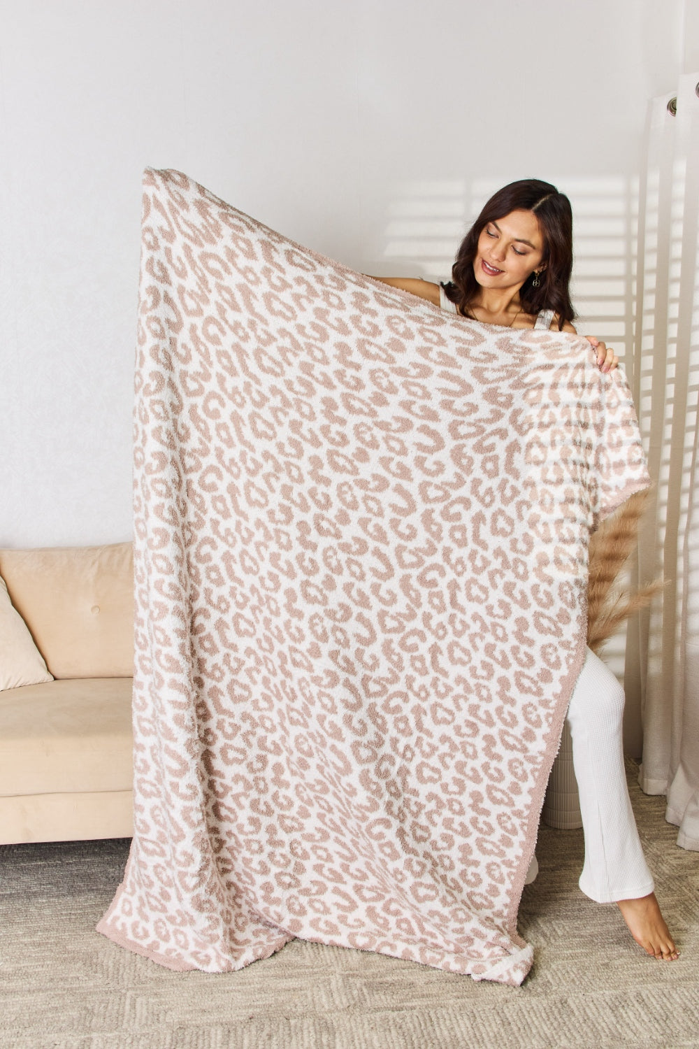 Cuddley Leopard Decorative Throw Blanket 