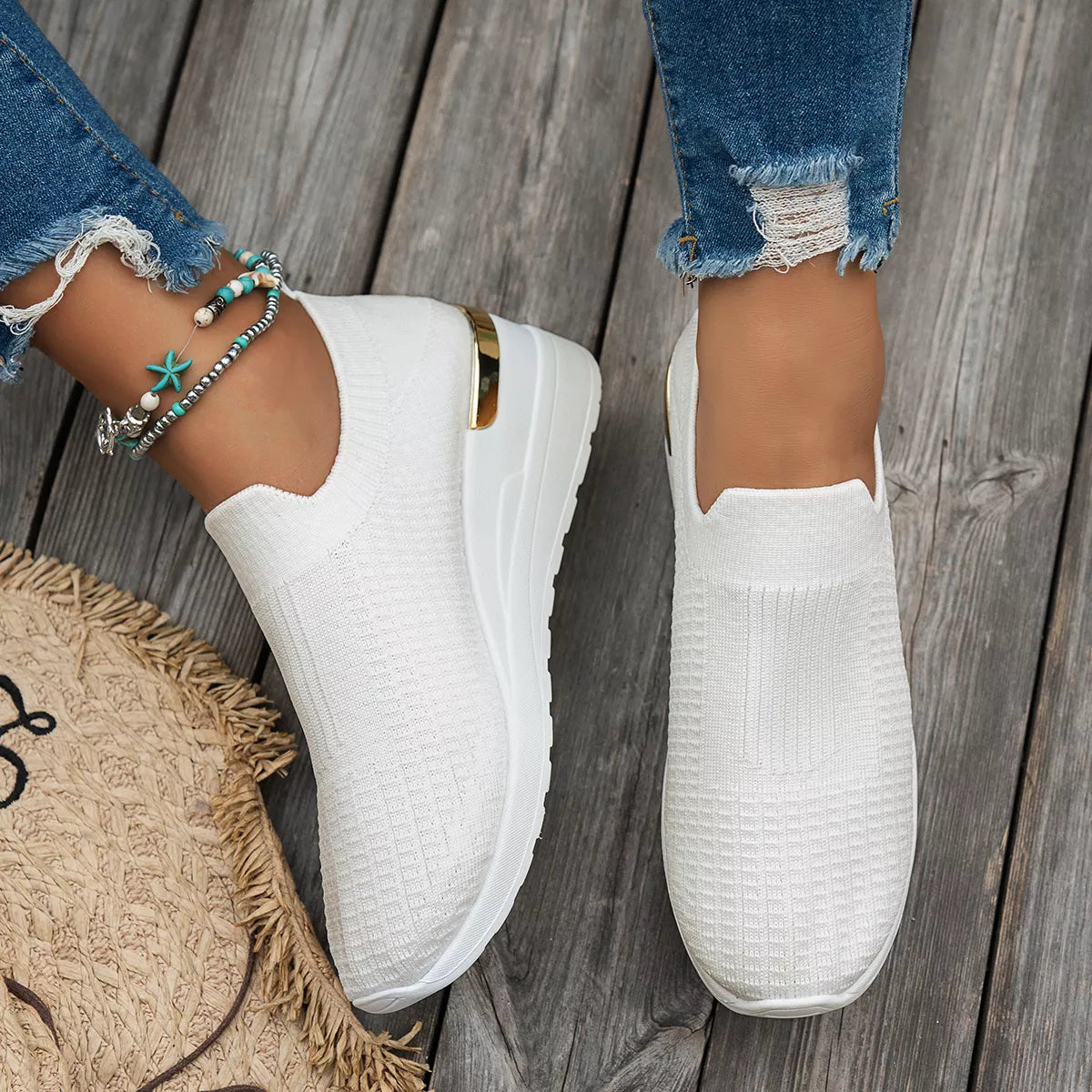 Mesh Round Toe Wedge Athletic 