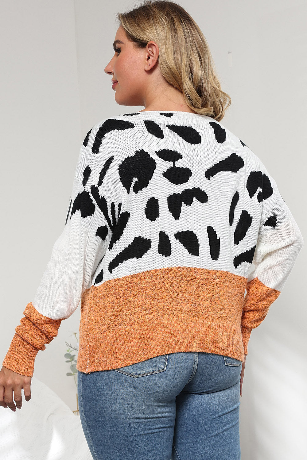 Plus Size Leopard Round Neck Long Sleeve Sweater 