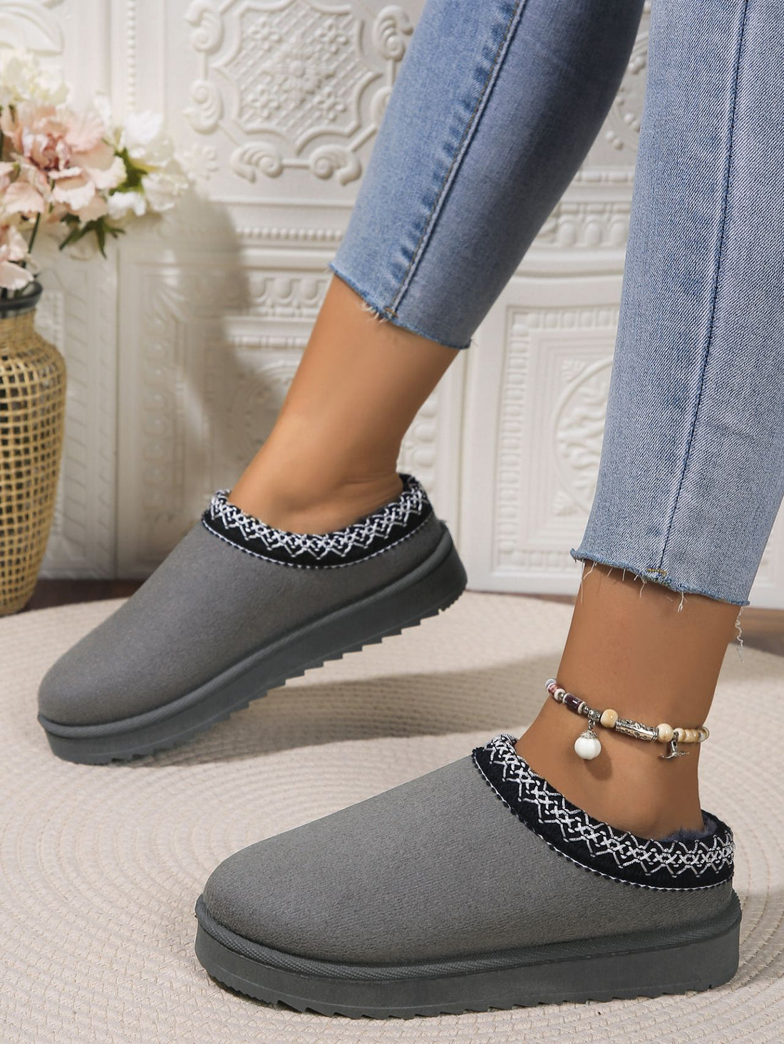 Round Toe Platform Slippers 