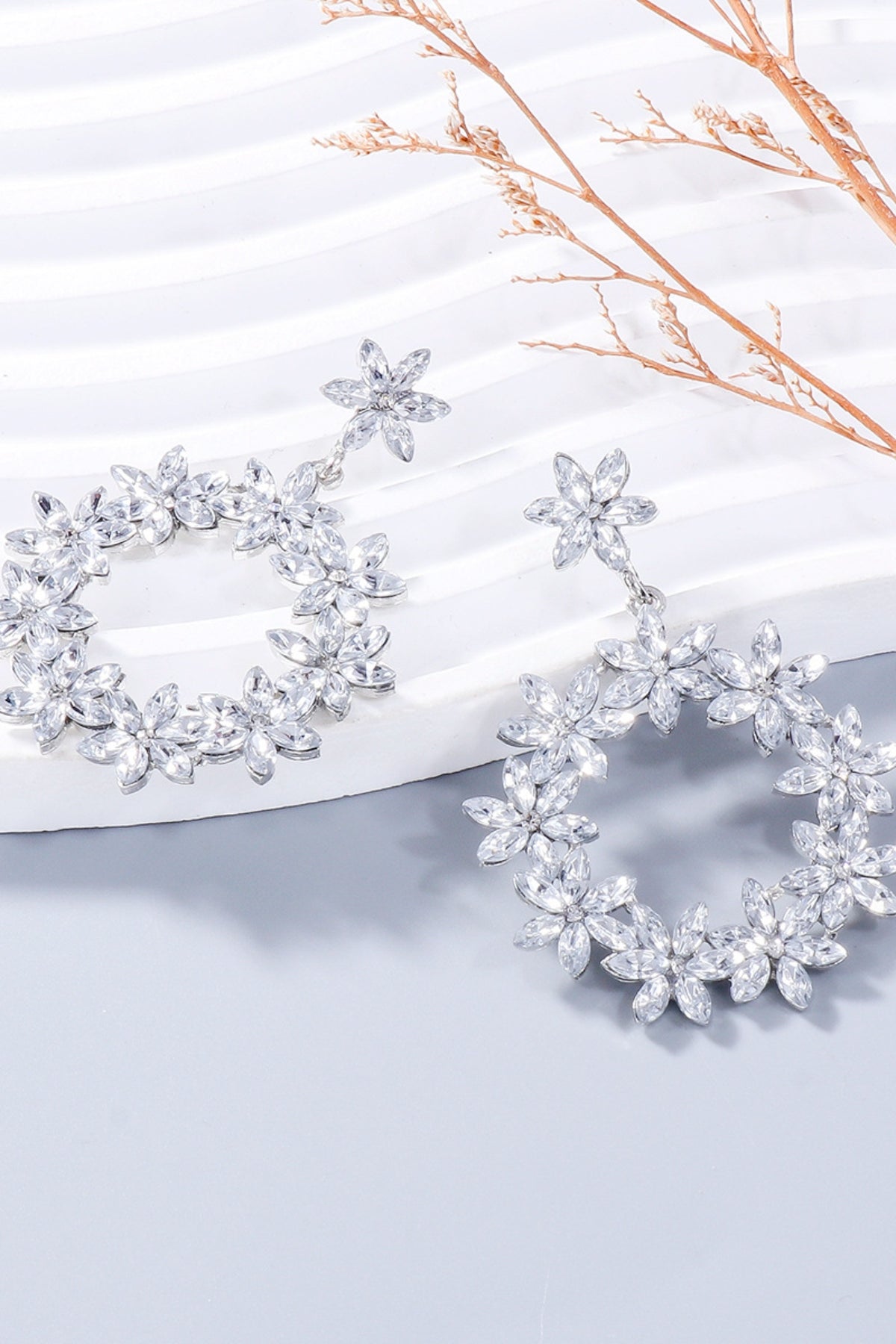 Rhinestone Flower Dangle Earrings 