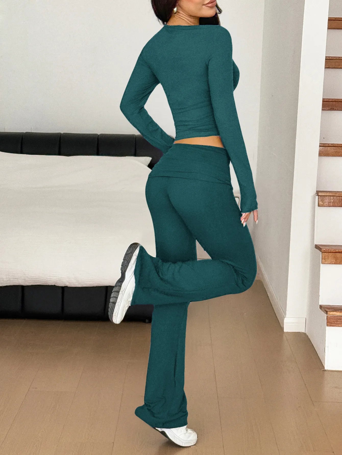 Long Sleeve Crop Top and Bootcut Pants Set Two Piece Dresses