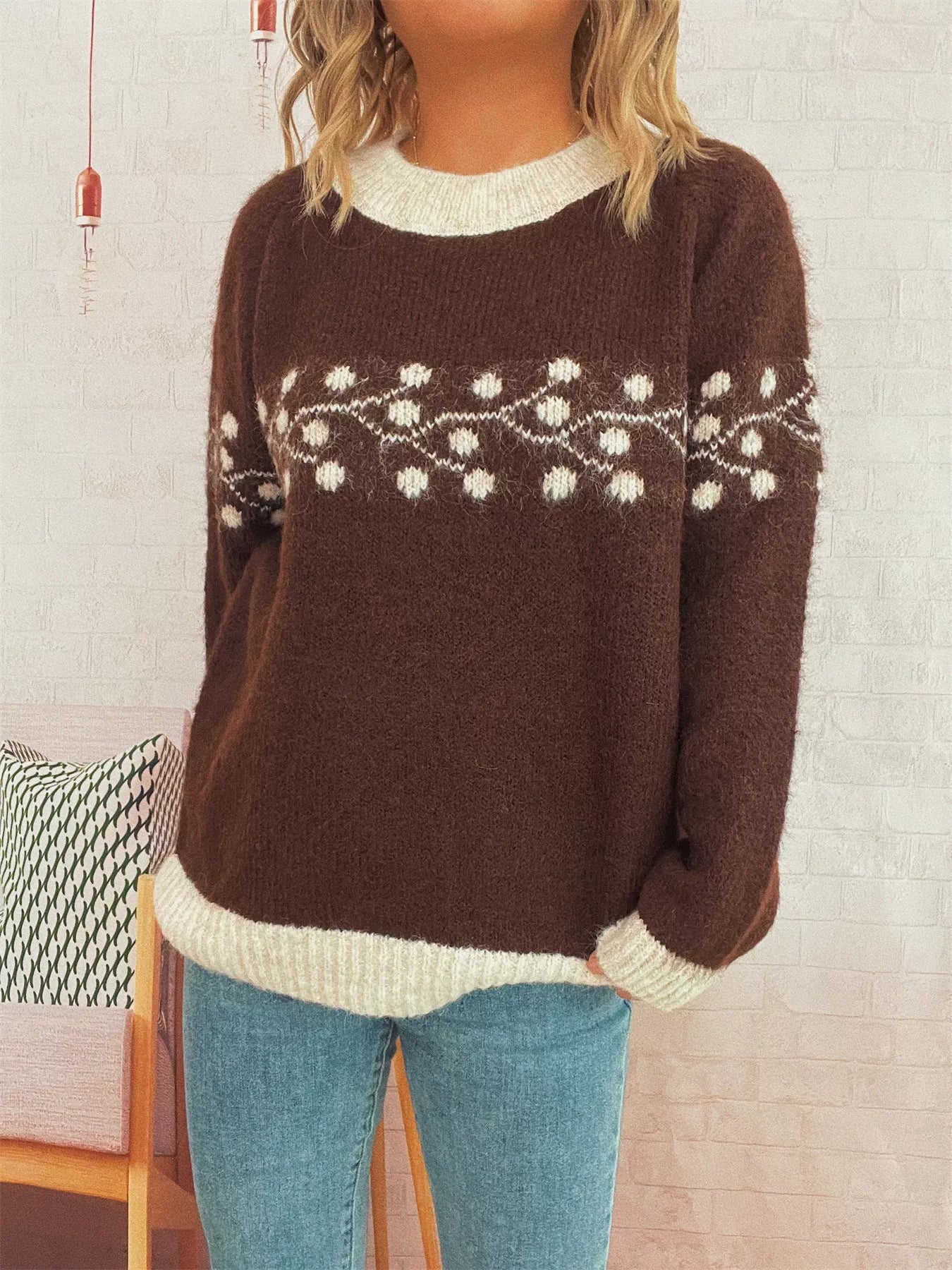 Contrast Hem Round Neck Sweater 