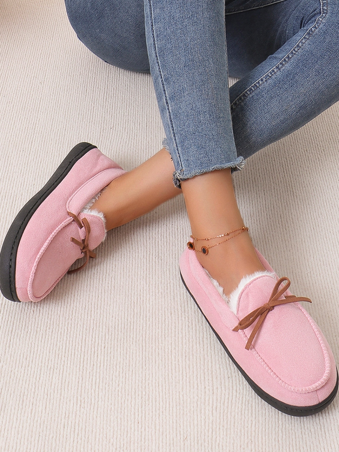 Bow Round Toe Flat Slip-Ons 