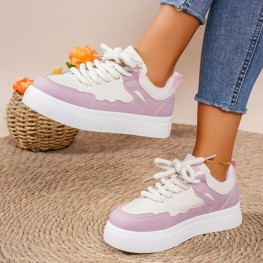 Round Toe Platform Sneakers 