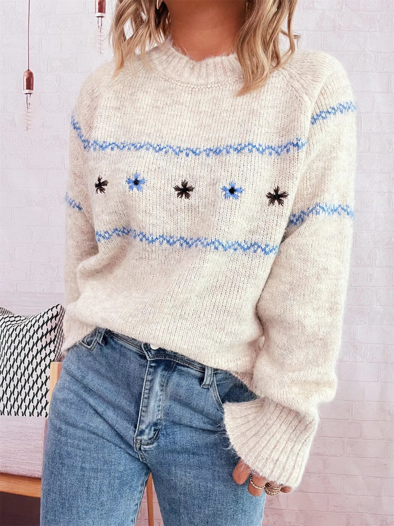 Ribbed Hem Flower Long Sleeve Sweater 