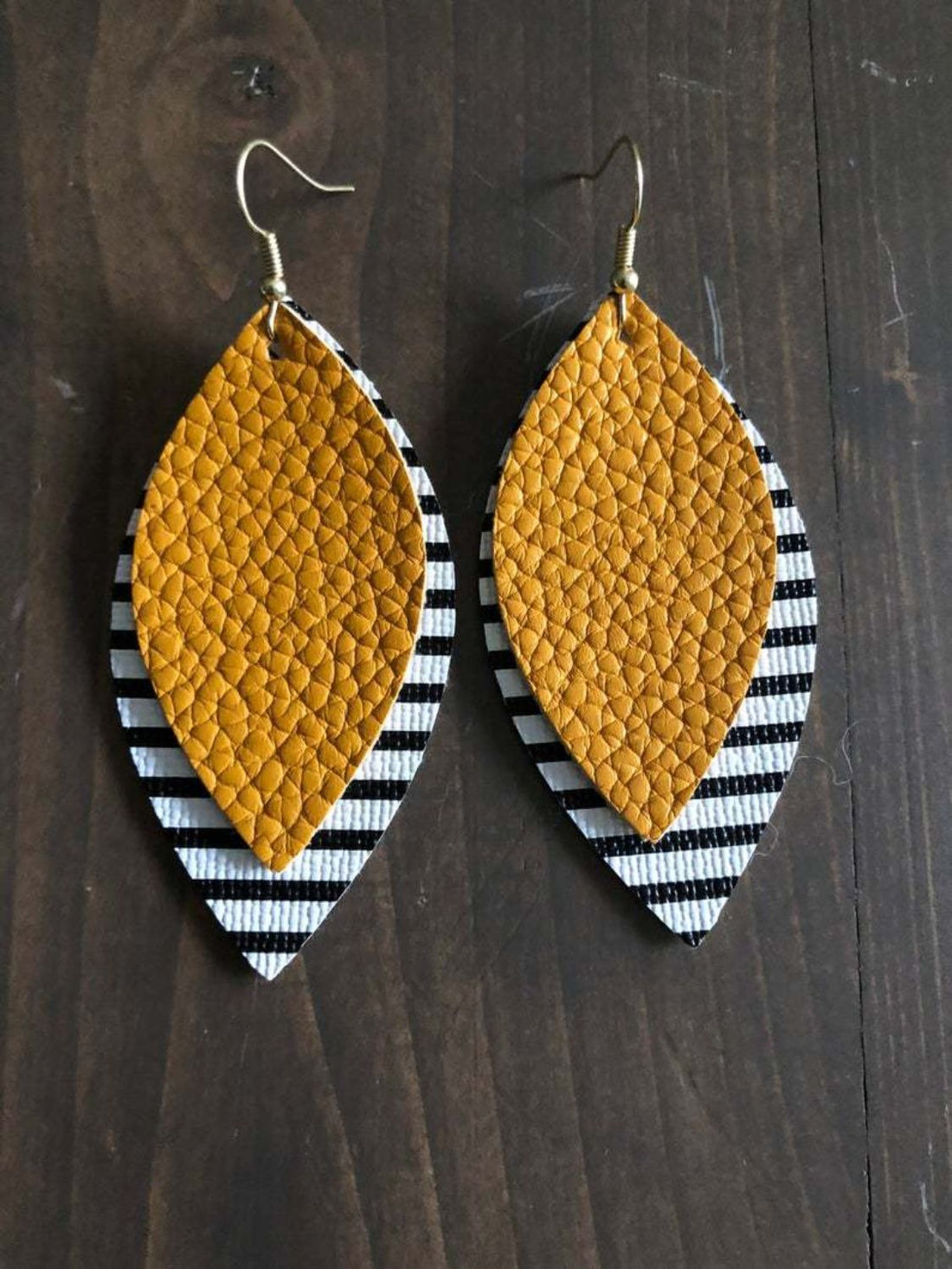 PU Leather Leaf Dangle Earrings 