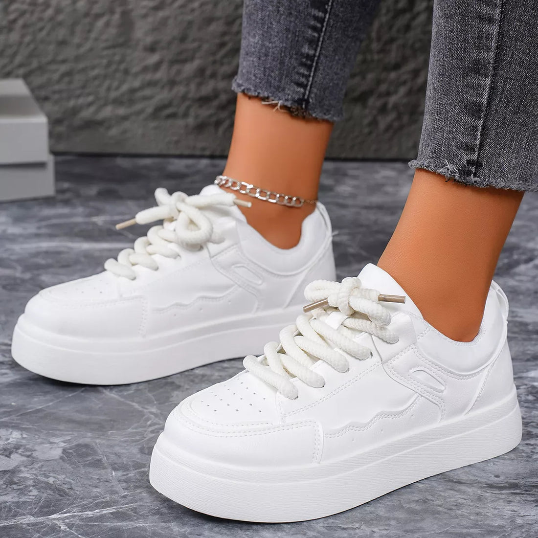 Round Toe Platform Sneakers 