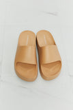 WILD DIVA Summer Feels Platform Slide 
