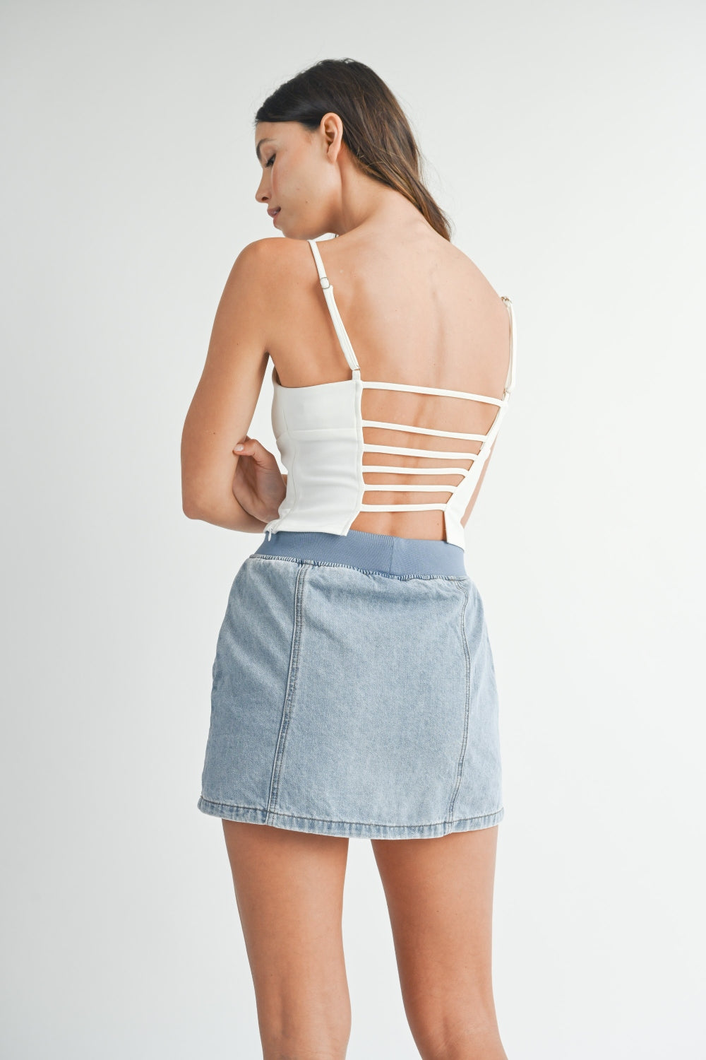 MABLE Strappy Back Cropped Cami 