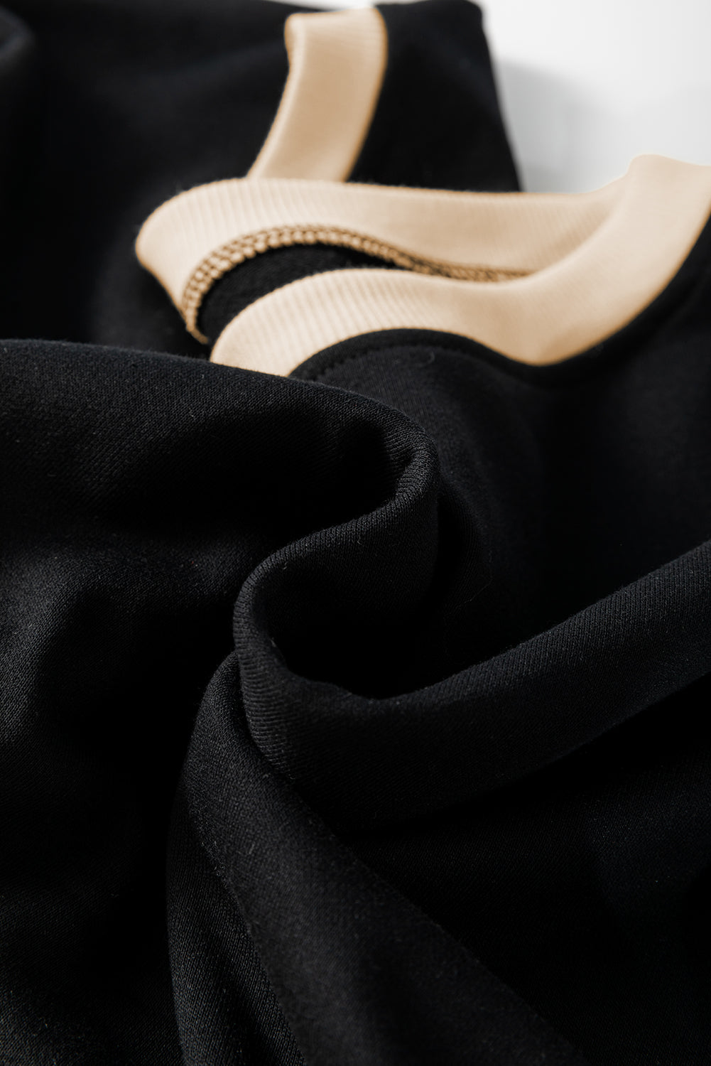 Evergreen Color Contrast Loose Pullover and Lace-up Waist Skort Set Two Piece Sets/Two Piece Dresses