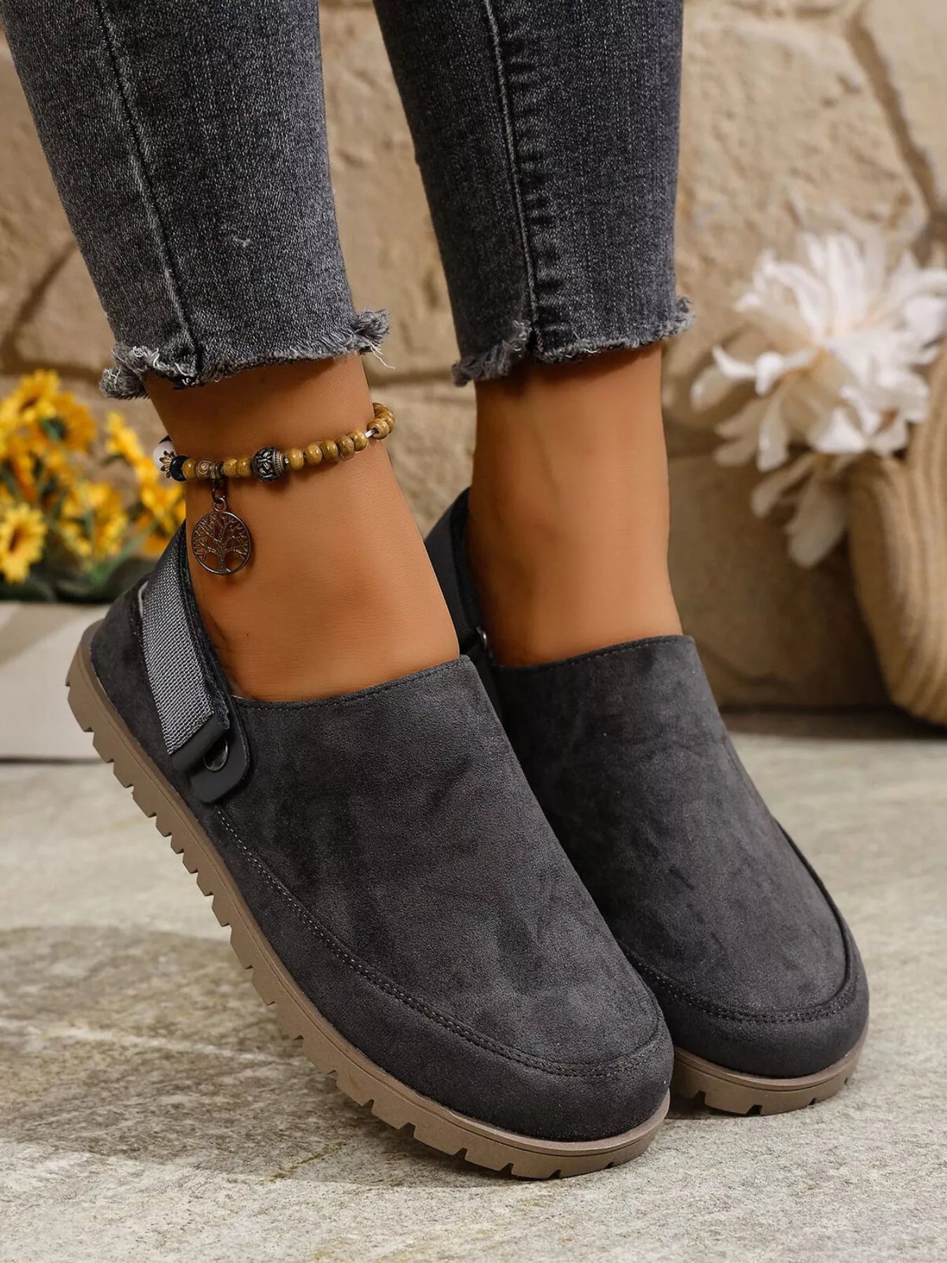 Round Toe Flats Slip-Ons 