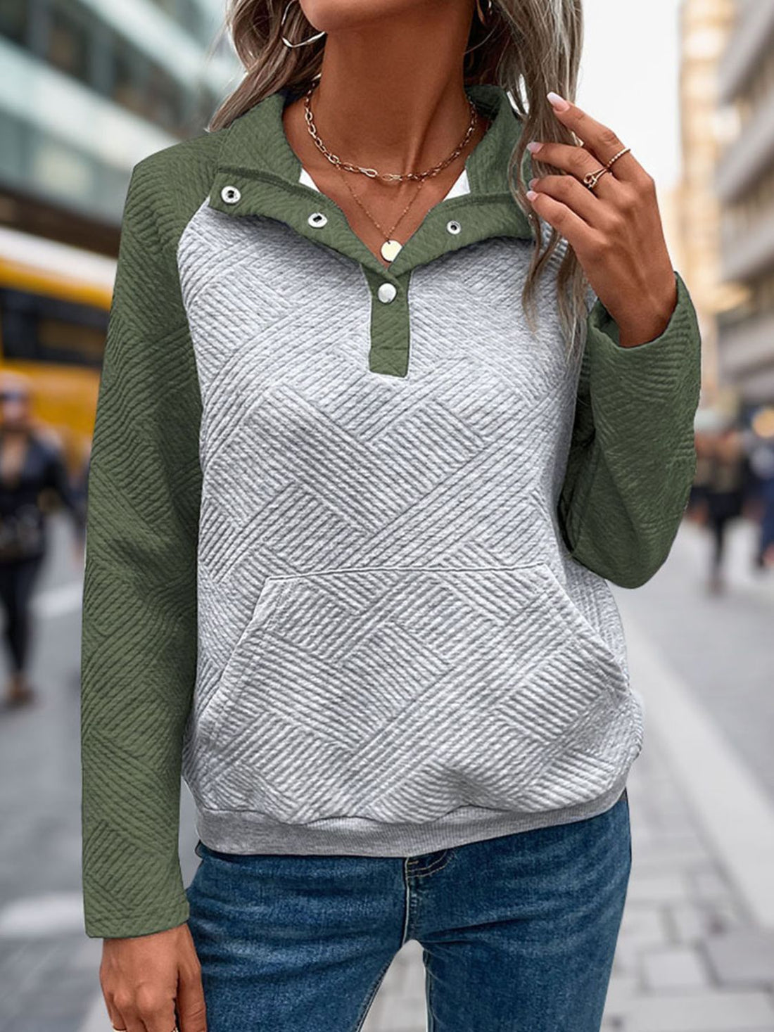 Perfee Contrast Textured Long Sleeve Sweatshirt 