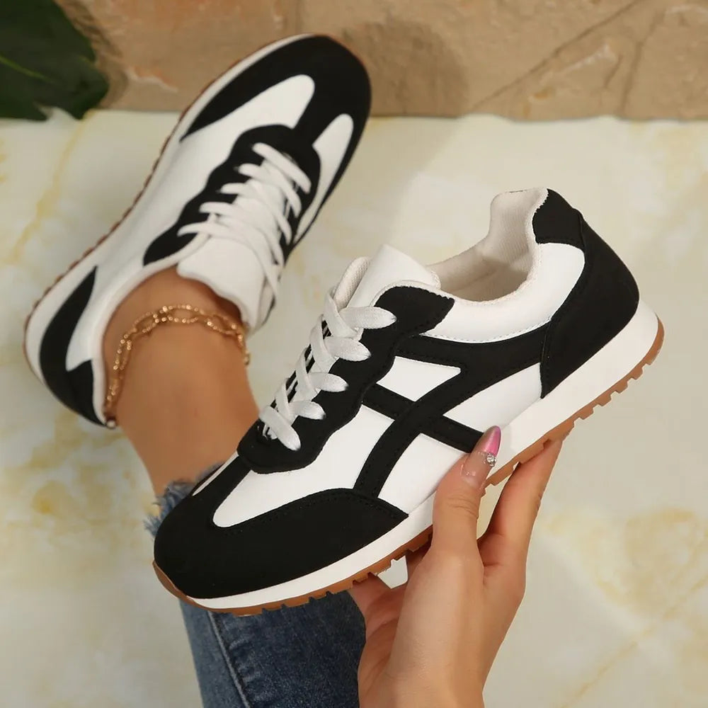 Contrast Lace Up Round Toe Sneakers 