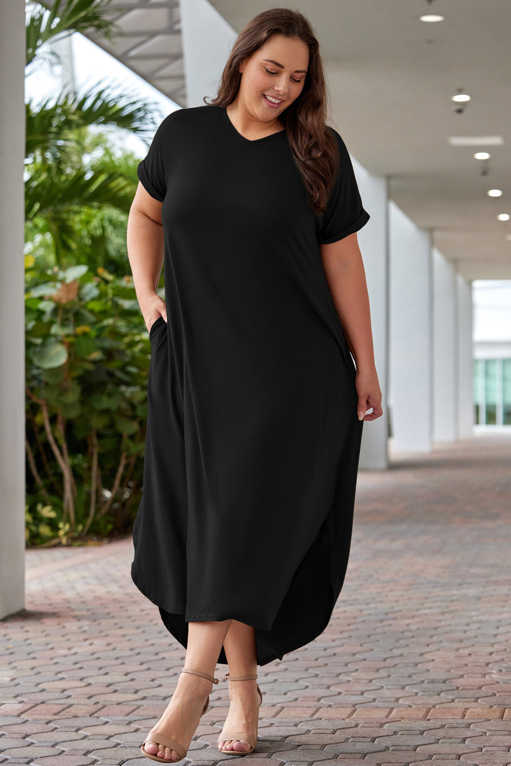 Plus Size V-Neck Short Sleeve Maxi Dress 