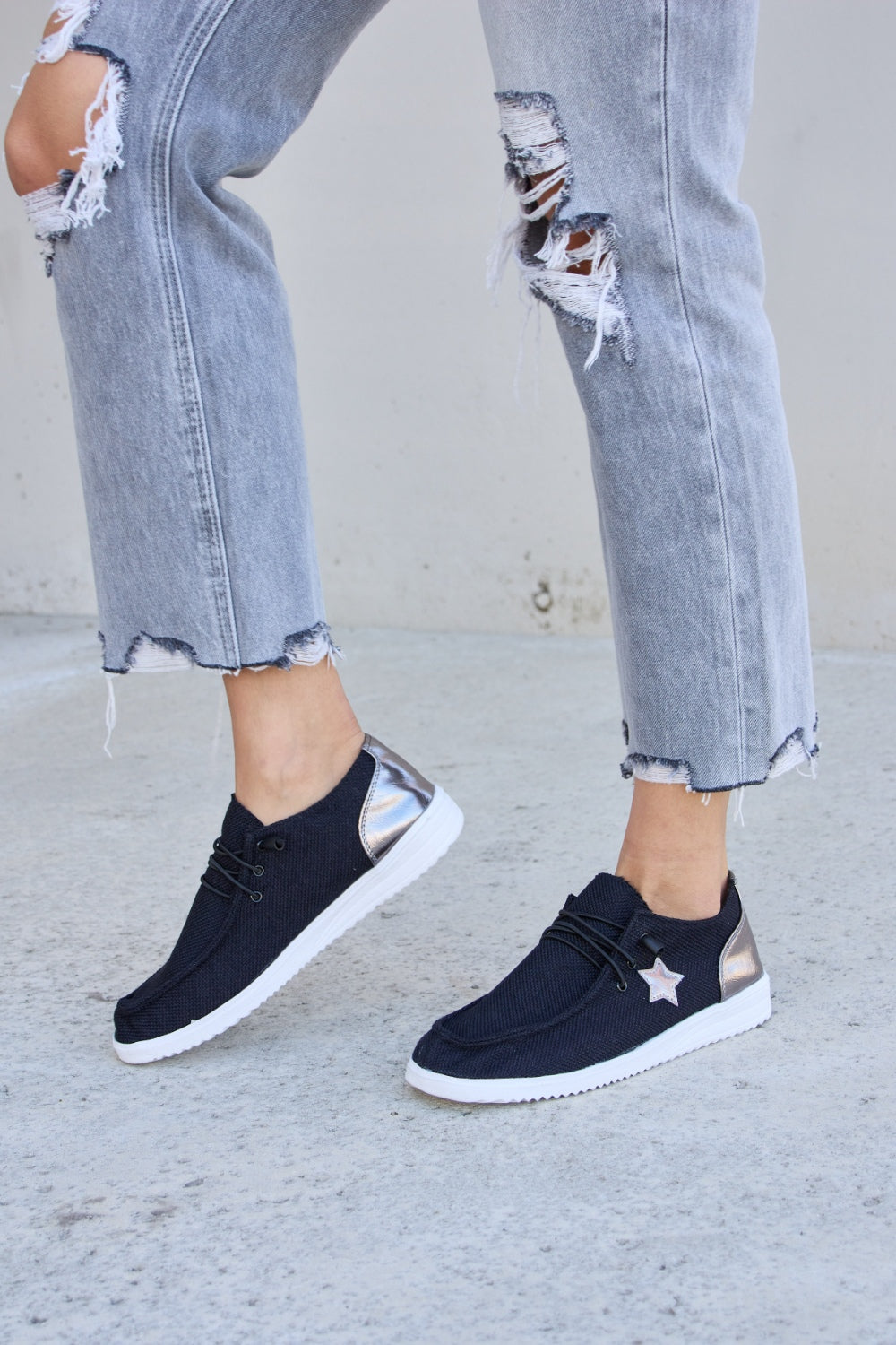 Forever Link Star Lace-Up Flat Sneakers 