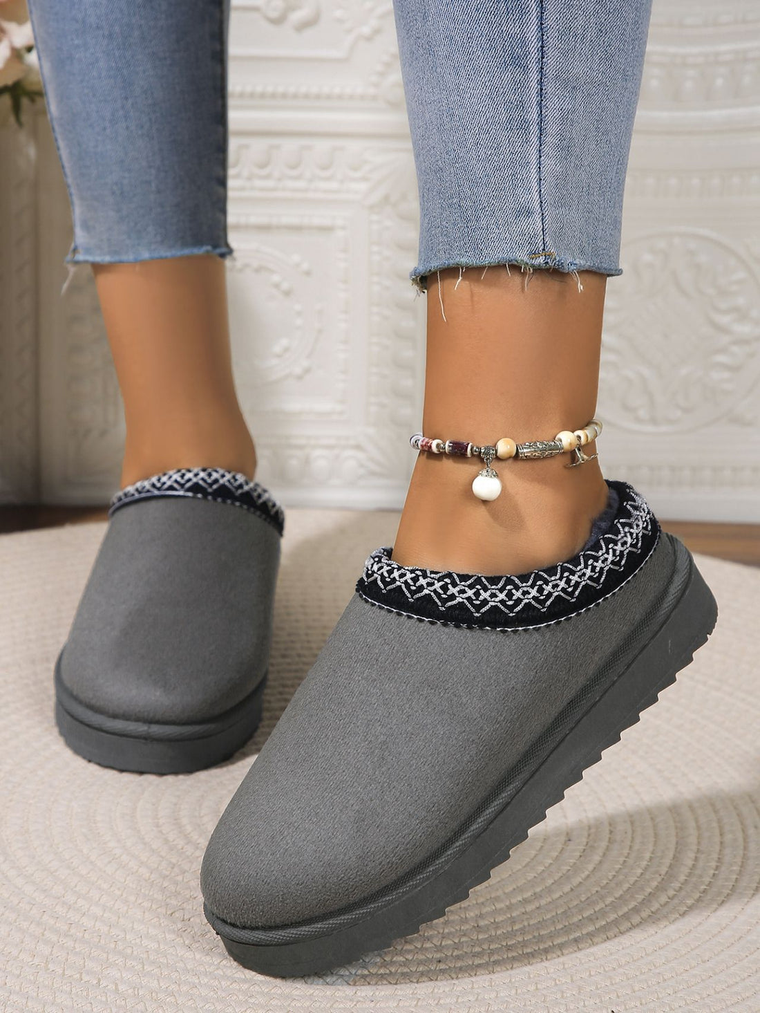 Round Toe Platform Slippers 