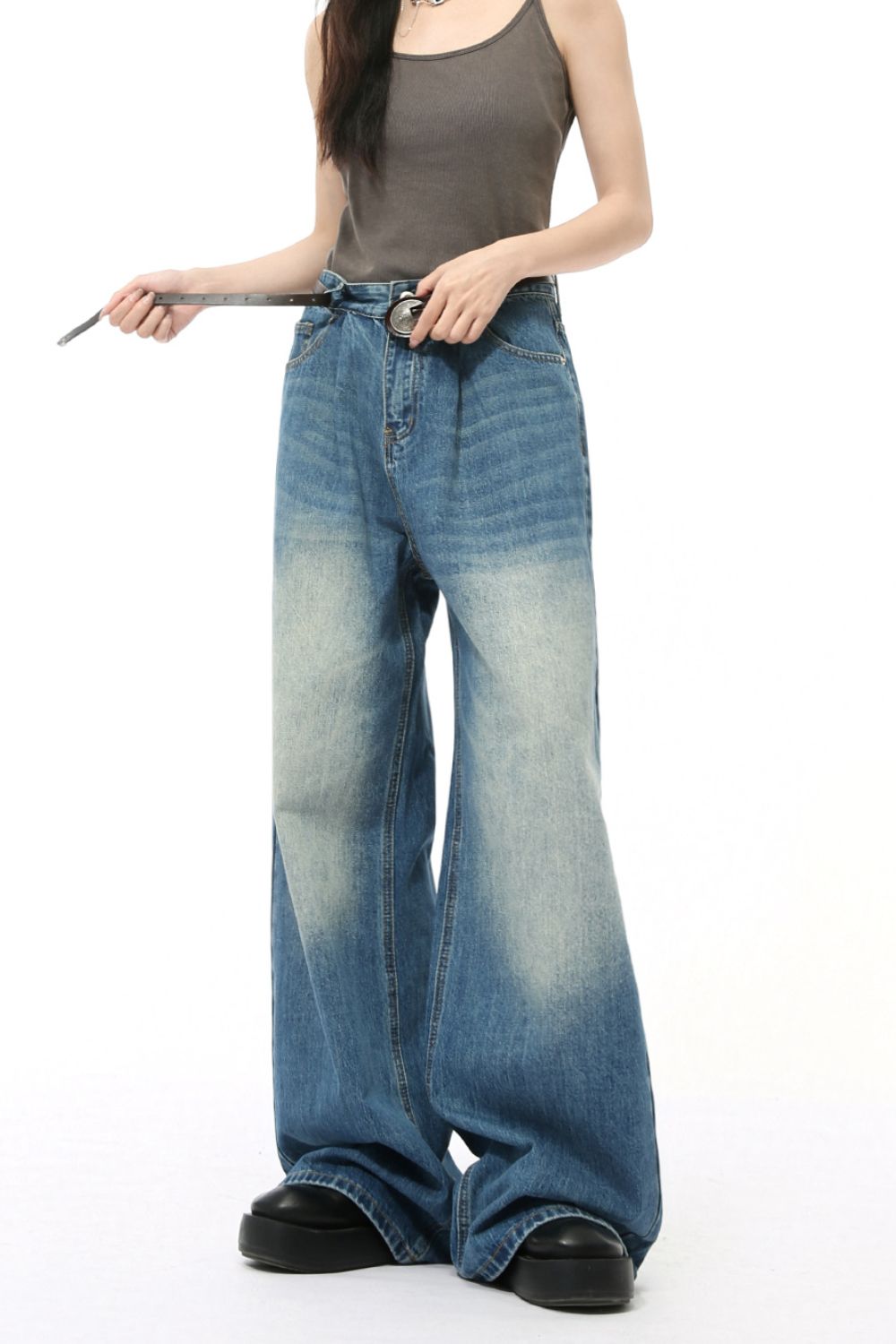 Wide Leg Jeans with Pockets 
