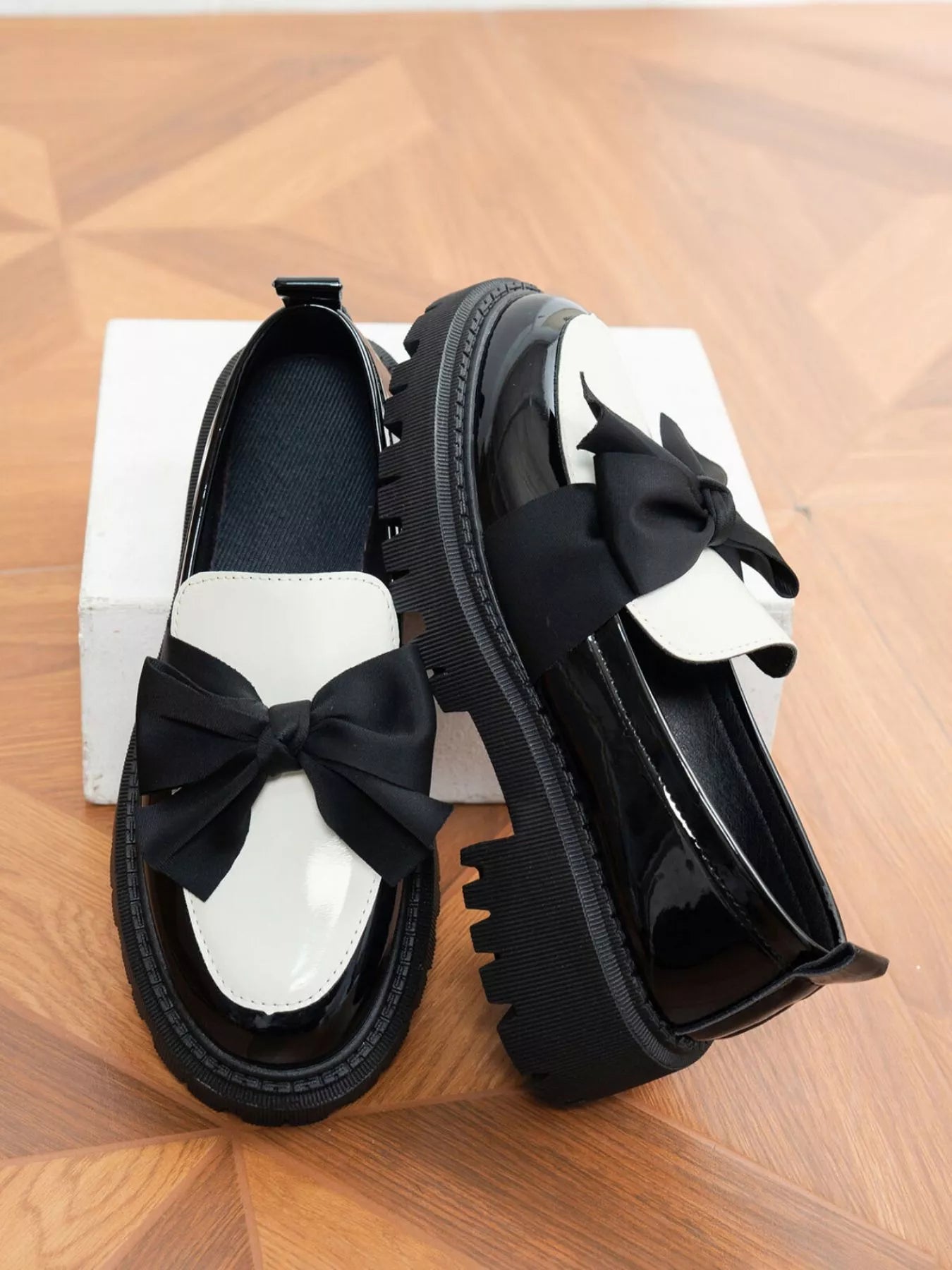 Bow Round Toe Block Heels Loafers 