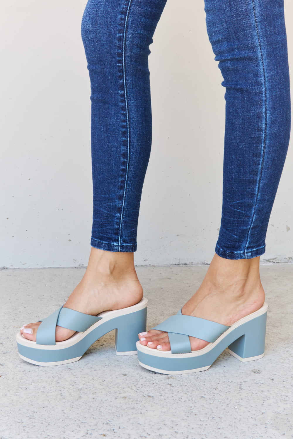 Weeboo Cherish The Moments Contrast Platform Sandals in Misty Blue 