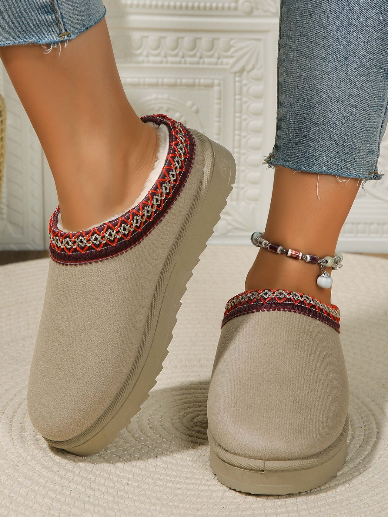 Round Toe Platform Slippers 