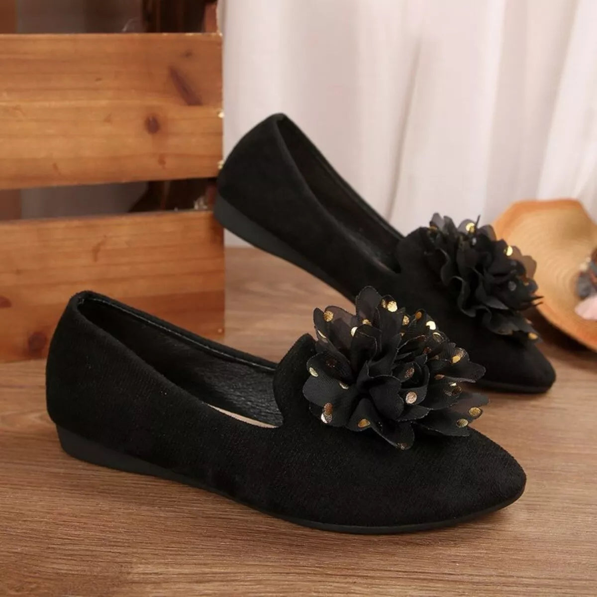 Flower Point Toe Slip-Ons 