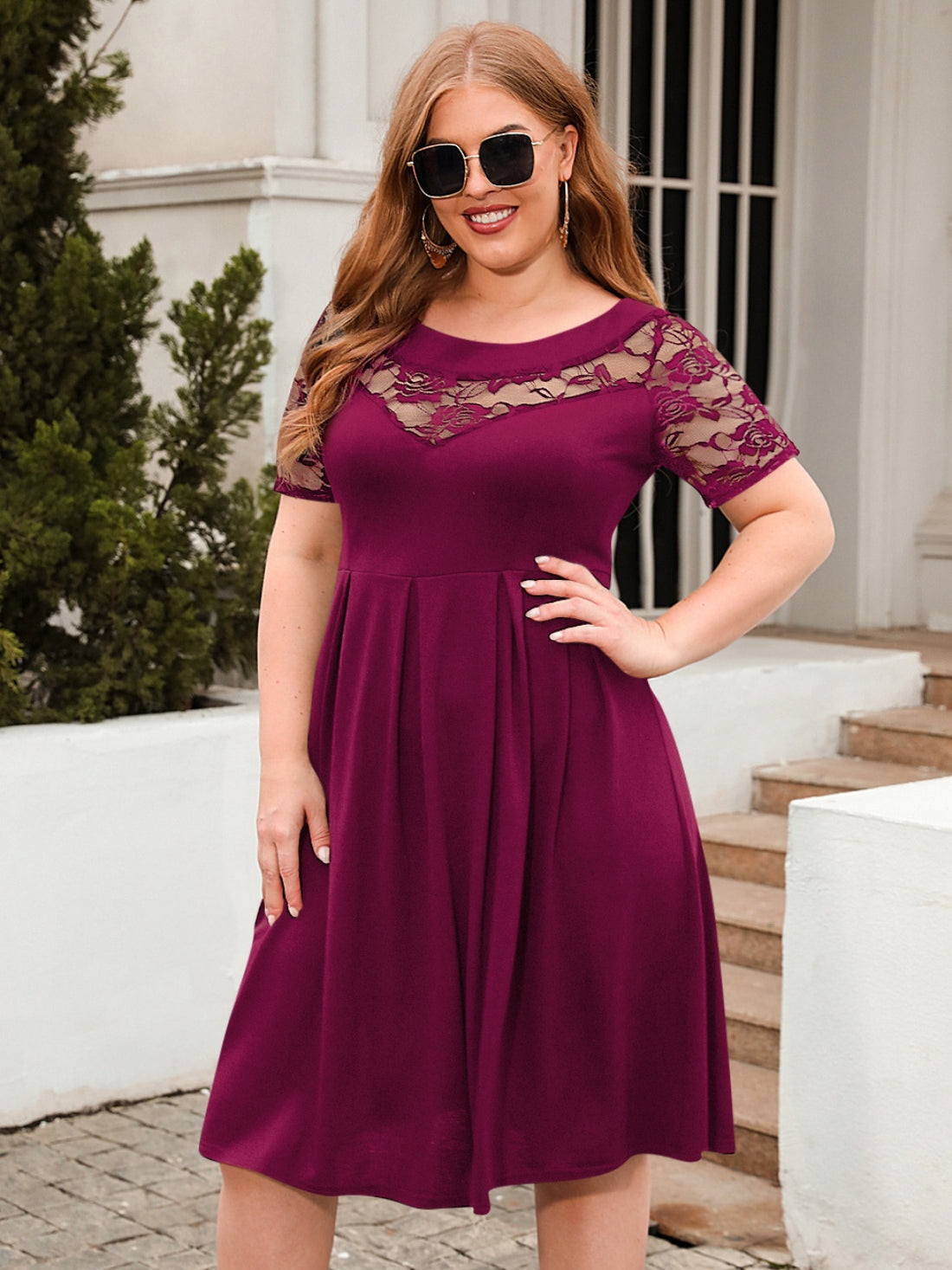 Plus Size Ruched Round Neck Short Sleeve Dress 