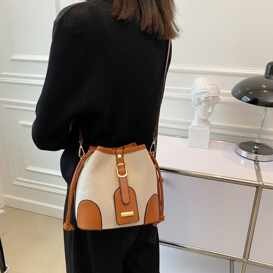 Straw Braided Adjustable Strap Crossbody Bag 