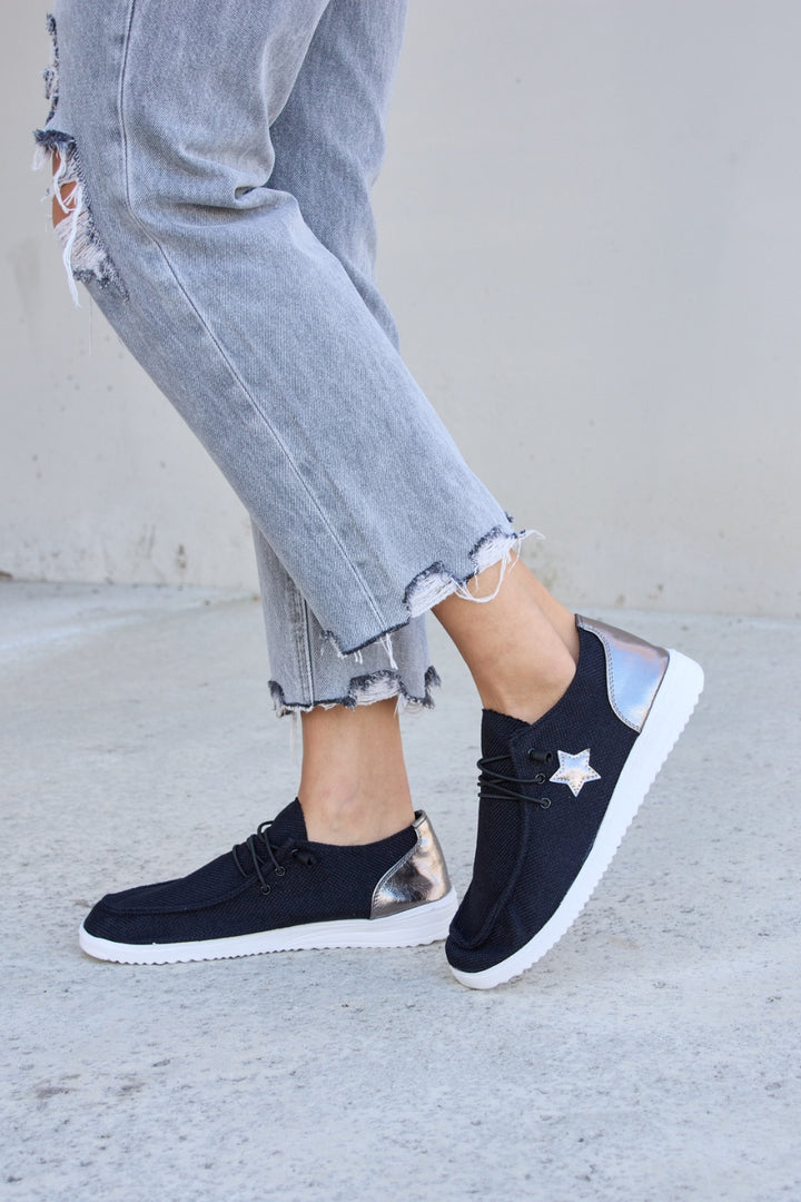 Forever Link Star Lace-Up Flat Sneakers 