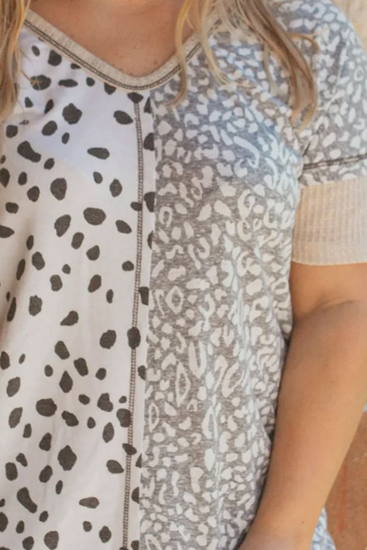 Plus Size Leopard V-Neck Short Sleeve T-Shirt 