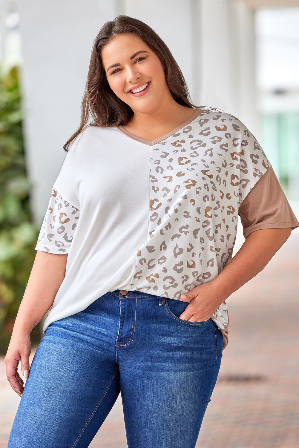 Plus Size Leopard V-Neck T-Shirt 