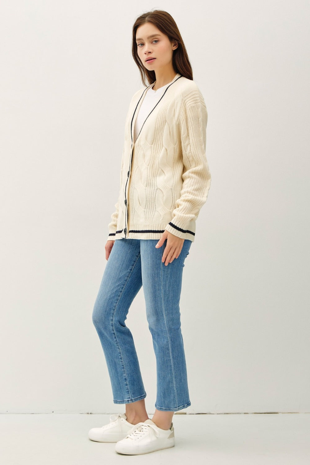 Be Cool Contrast Trim Cable-Knit V-Neck Cardigan 