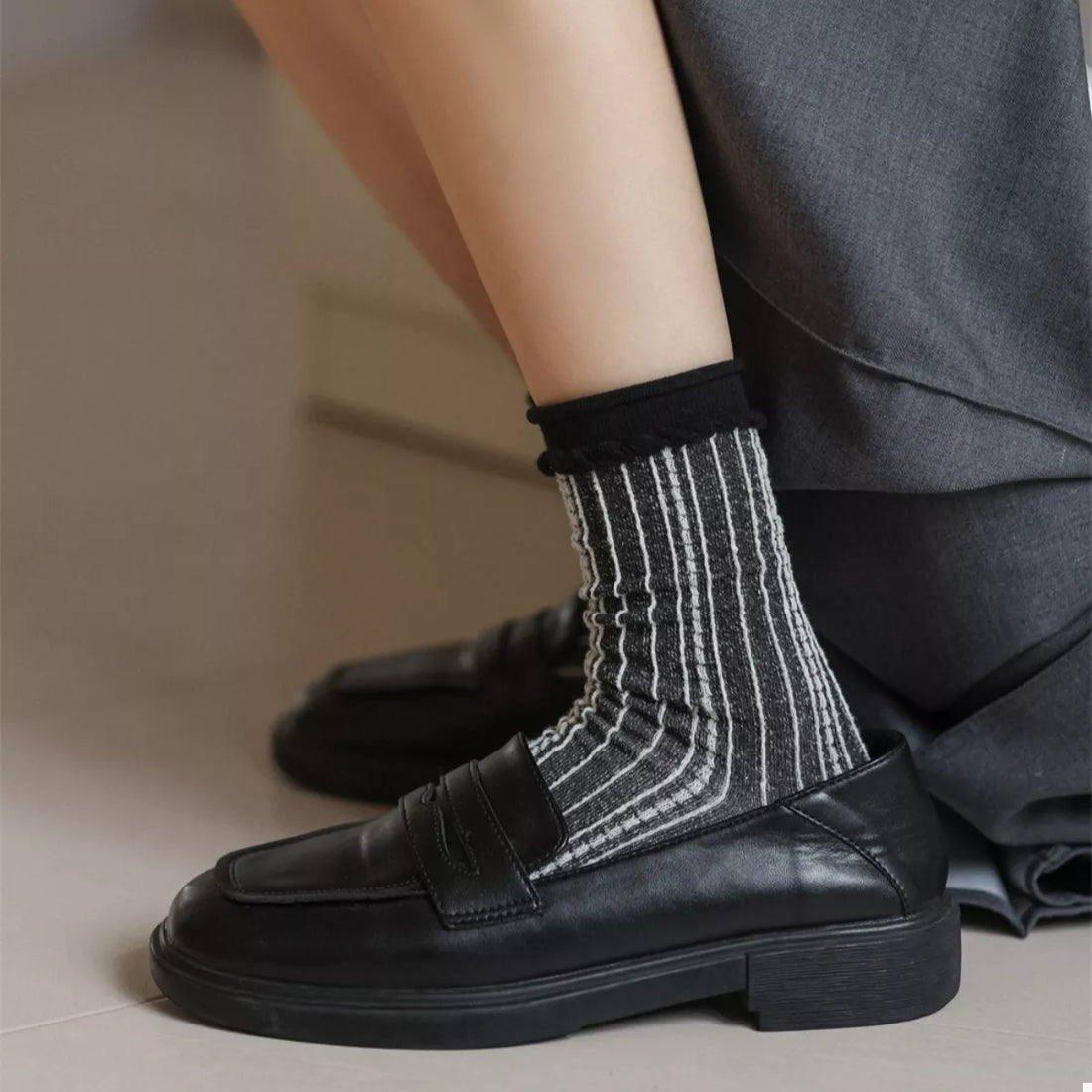 Two-Tone Cotton Knit Crew Socks Lingerie & Nightwear