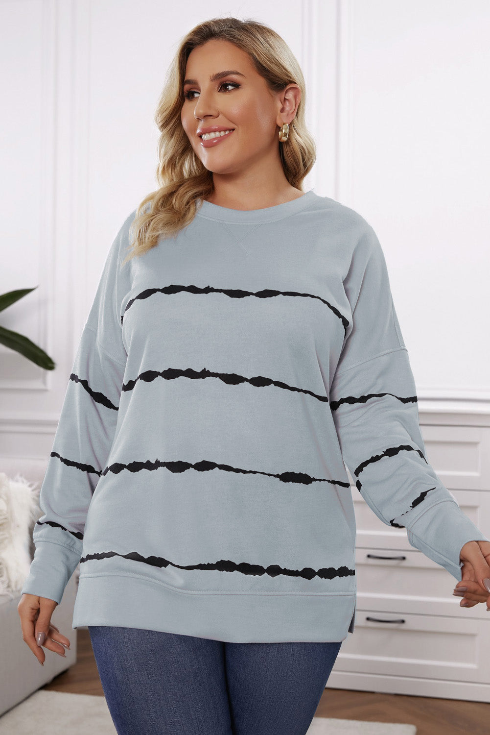Plus Size Round Neck Dropped Shoulder Sweatshirt 