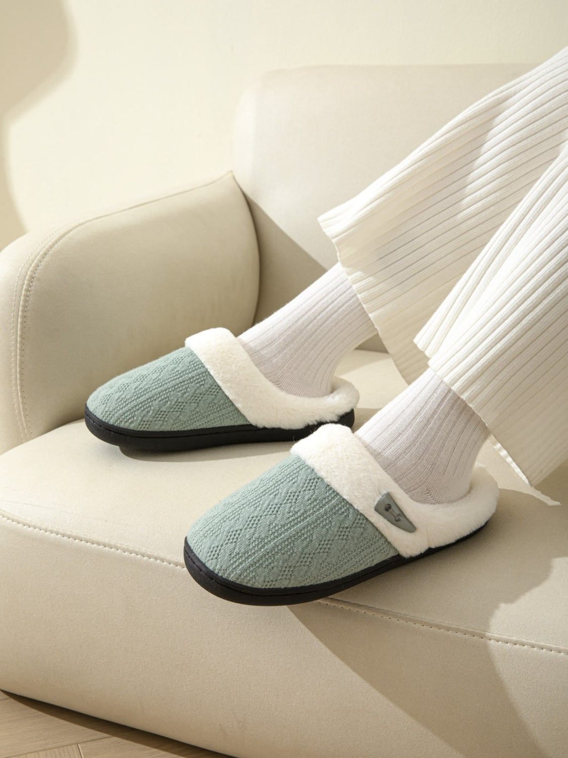 Horn Buckle Furry Texture Flat Slippers 